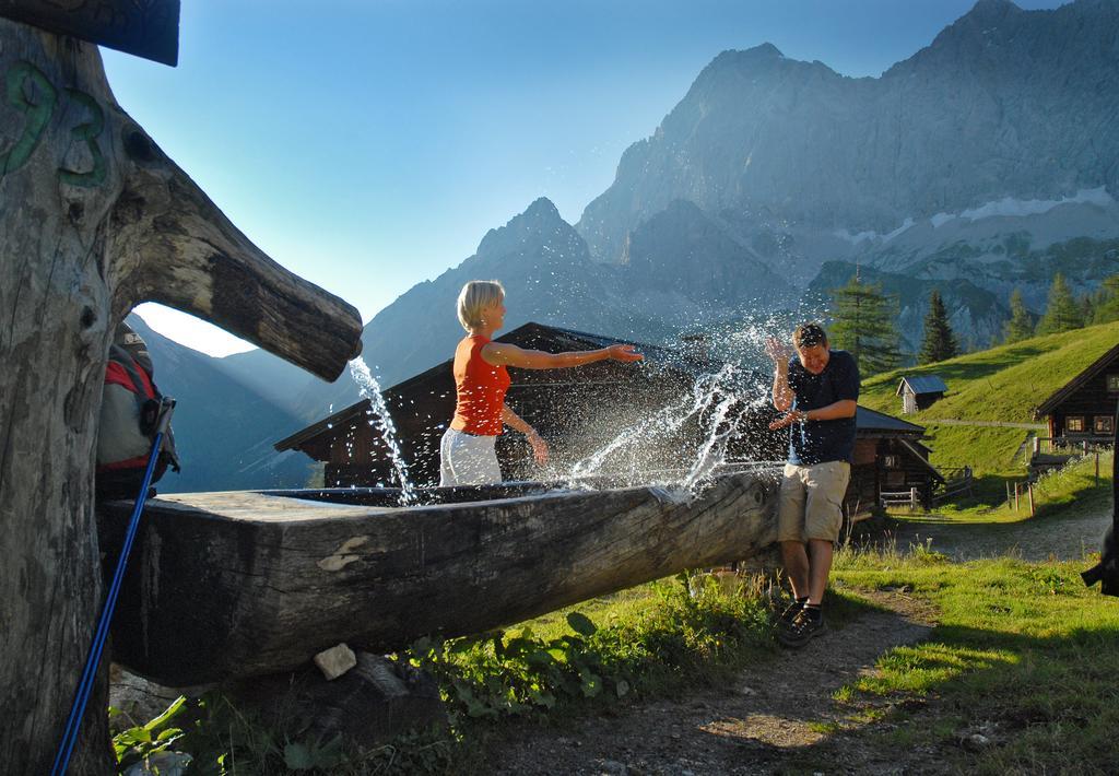Bio-Holzhaus Und Landhaus Heimat Ramsau am Dachstein Dış mekan fotoğraf