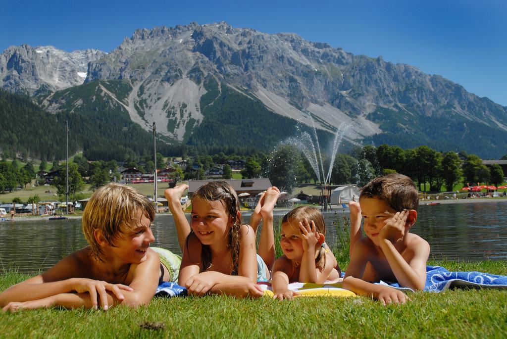 Bio-Holzhaus Und Landhaus Heimat Ramsau am Dachstein Dış mekan fotoğraf